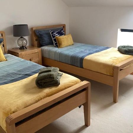 Telford Escape Apartment เอลจิน ภายนอก รูปภาพ
